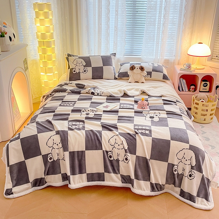 91家纺网 家纺一手货源 找家纺 锦润家纺 2025年新款牛奶绒羊羔绒AB版包边毛毯好运小狗