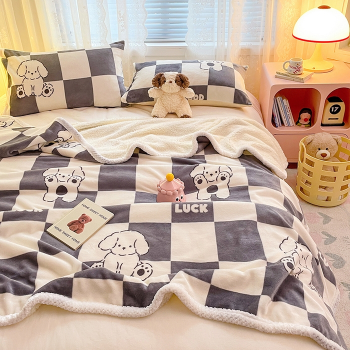 91家纺网 家纺一手货源 找家纺 锦润家纺 2025年新款牛奶绒羊羔绒AB版包边毛毯好运小狗