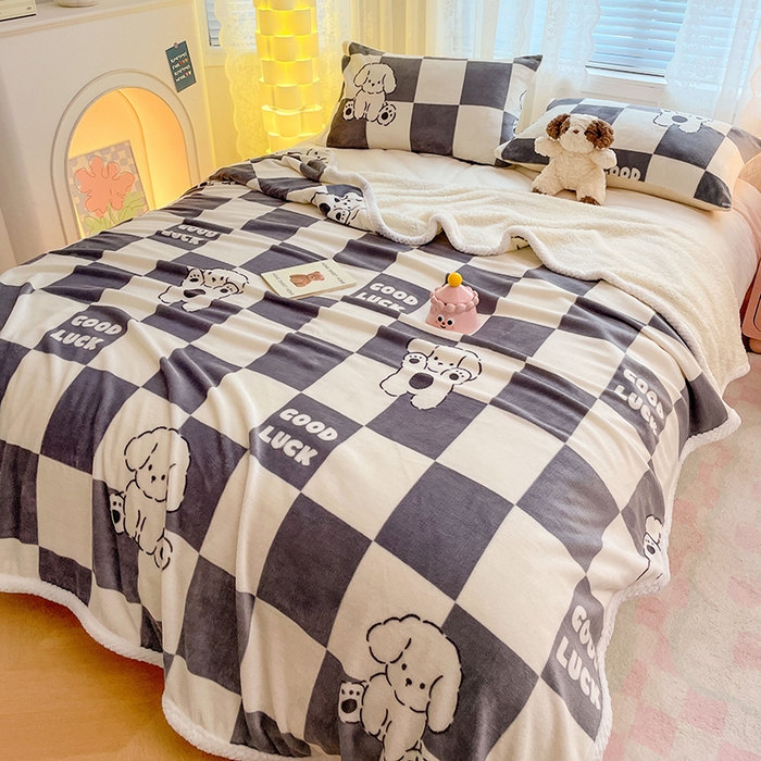 91家纺网 家纺一手货源 找家纺 锦润家纺 2025年新款牛奶绒羊羔绒AB版包边毛毯好运小狗