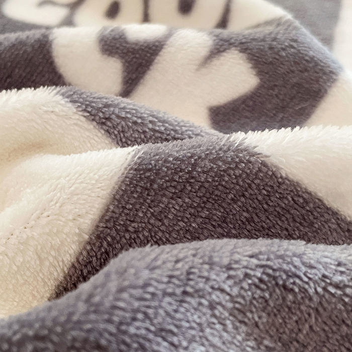 91家纺网 家纺一手货源 找家纺 锦润家纺 2025年新款牛奶绒羊羔绒AB版包边毛毯好运小狗