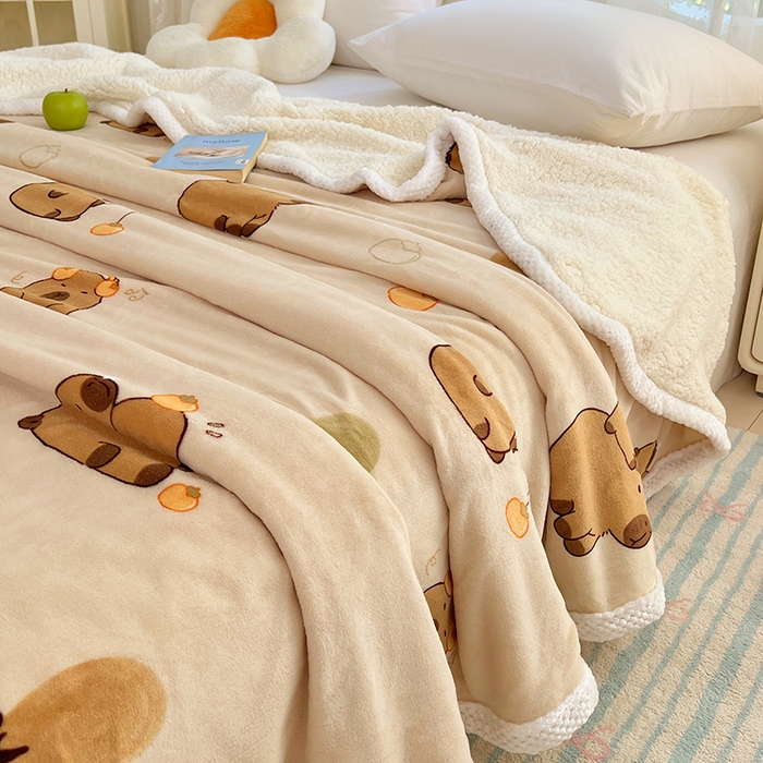 91家纺网 家纺一手货源 找家纺 锦润家纺 2025年新款牛奶绒羊羔绒AB版包边毛毯卡皮巴拉