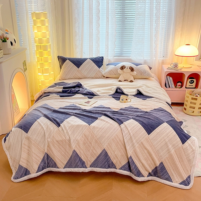 91家纺网 家纺一手货源 找家纺 锦润家纺 2025年新款牛奶绒羊羔绒AB版包边毛毯菱形米兰