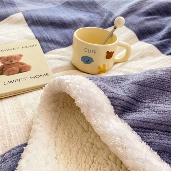 91家纺网 家纺一手货源 找家纺 锦润家纺 2025年新款牛奶绒羊羔绒AB版包边毛毯菱形米兰