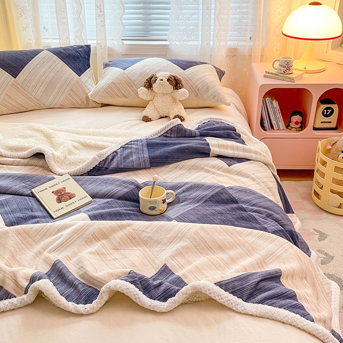 91家纺网 家纺一手货源 找家纺 锦润家纺 2025年新款牛奶绒羊羔绒AB版包边毛毯菱形米兰