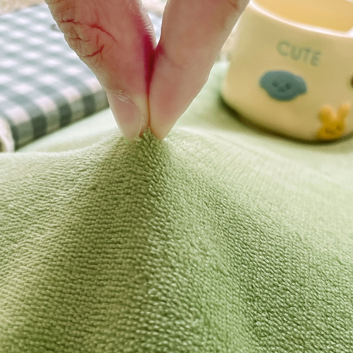 91家纺网 家纺一手货源 找家纺 锦润家纺 2025年新款牛奶绒羊羔绒AB版包边毛毯奶绿