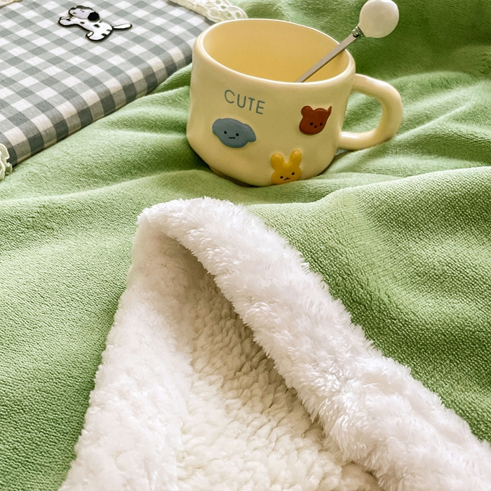 91家纺网 家纺一手货源 找家纺 锦润家纺 2025年新款牛奶绒羊羔绒AB版包边毛毯奶绿