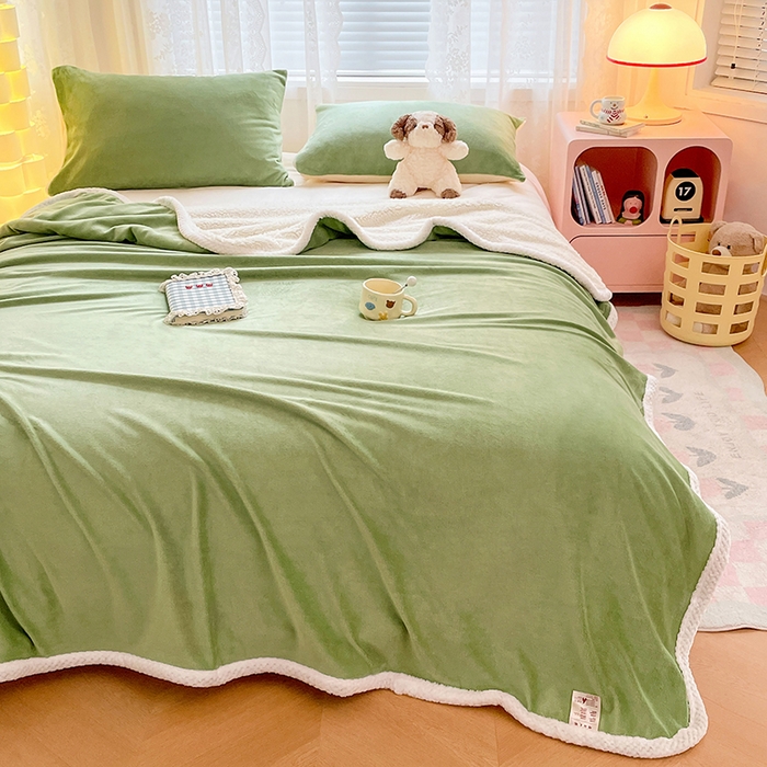 91家纺网 家纺一手货源 找家纺 锦润家纺 2025年新款牛奶绒羊羔绒AB版包边毛毯奶绿