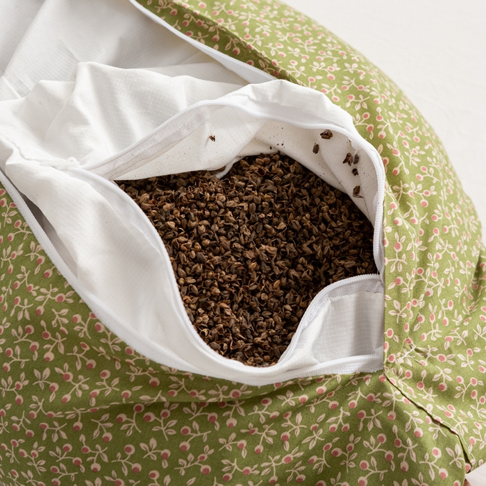 91家纺网 家纺一手货源 找家纺 萌番宝 2025新款春夏新款慵懒觉觉猫卡通荞麦枕 湖水绿