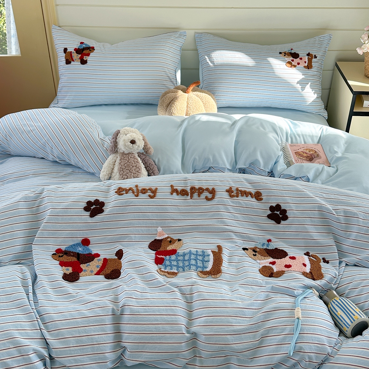 91家纺网 家纺一手货源 找家纺 优悦生活馆 2025新款水洗棉毛巾绣四件套-摩卡酱 摩卡酱-蓝色