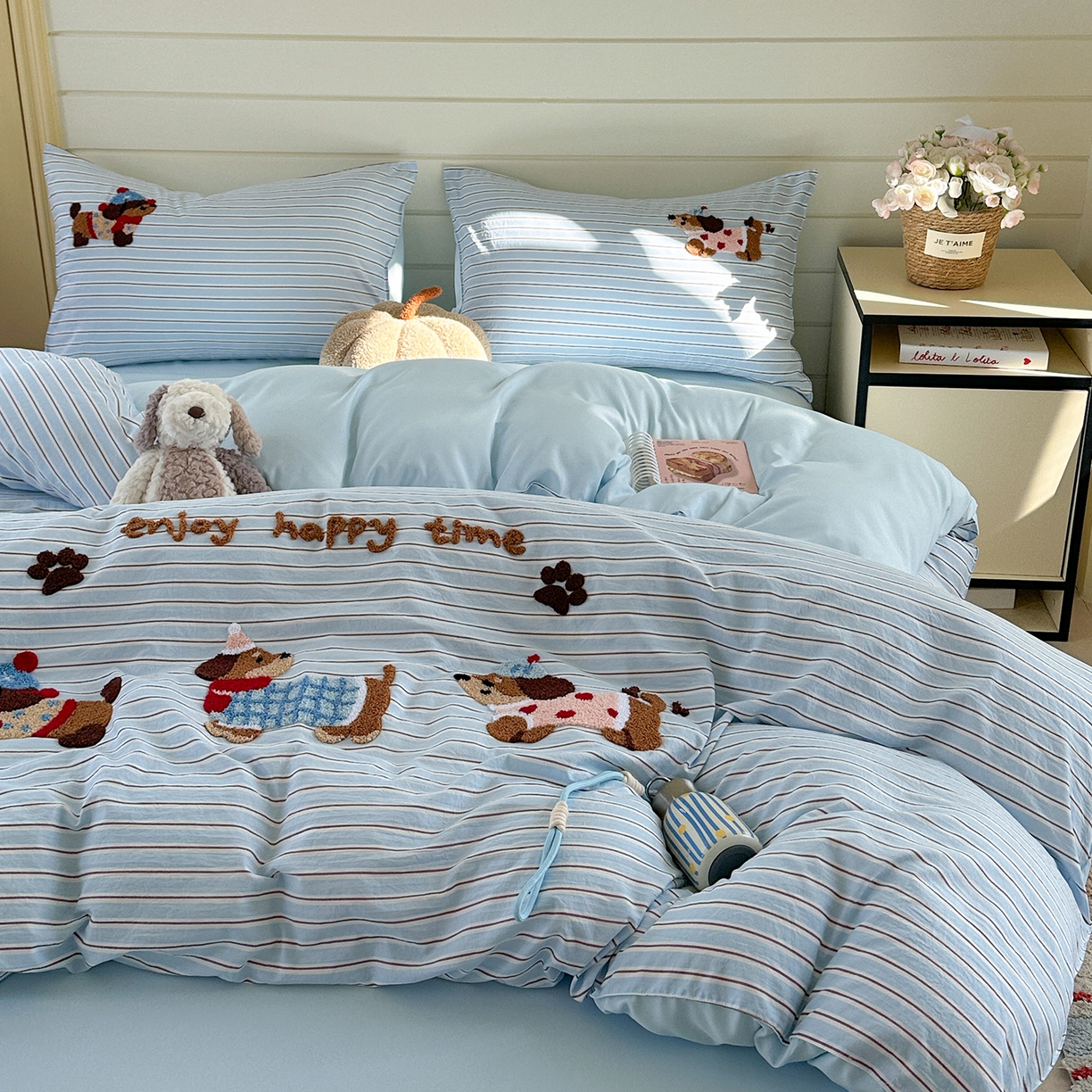 91家纺网 家纺一手货源 找家纺 优悦生活馆 2025新款水洗棉毛巾绣四件套-摩卡酱 摩卡酱-蓝色