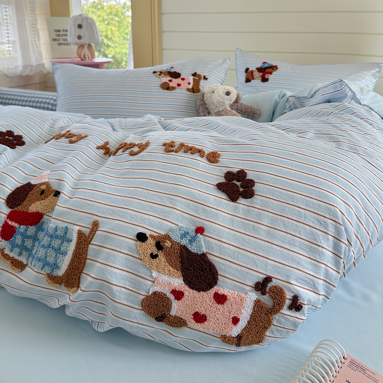 91家纺网 家纺一手货源 找家纺 优悦生活馆 2025新款水洗棉毛巾绣四件套-摩卡酱 摩卡酱-蓝色