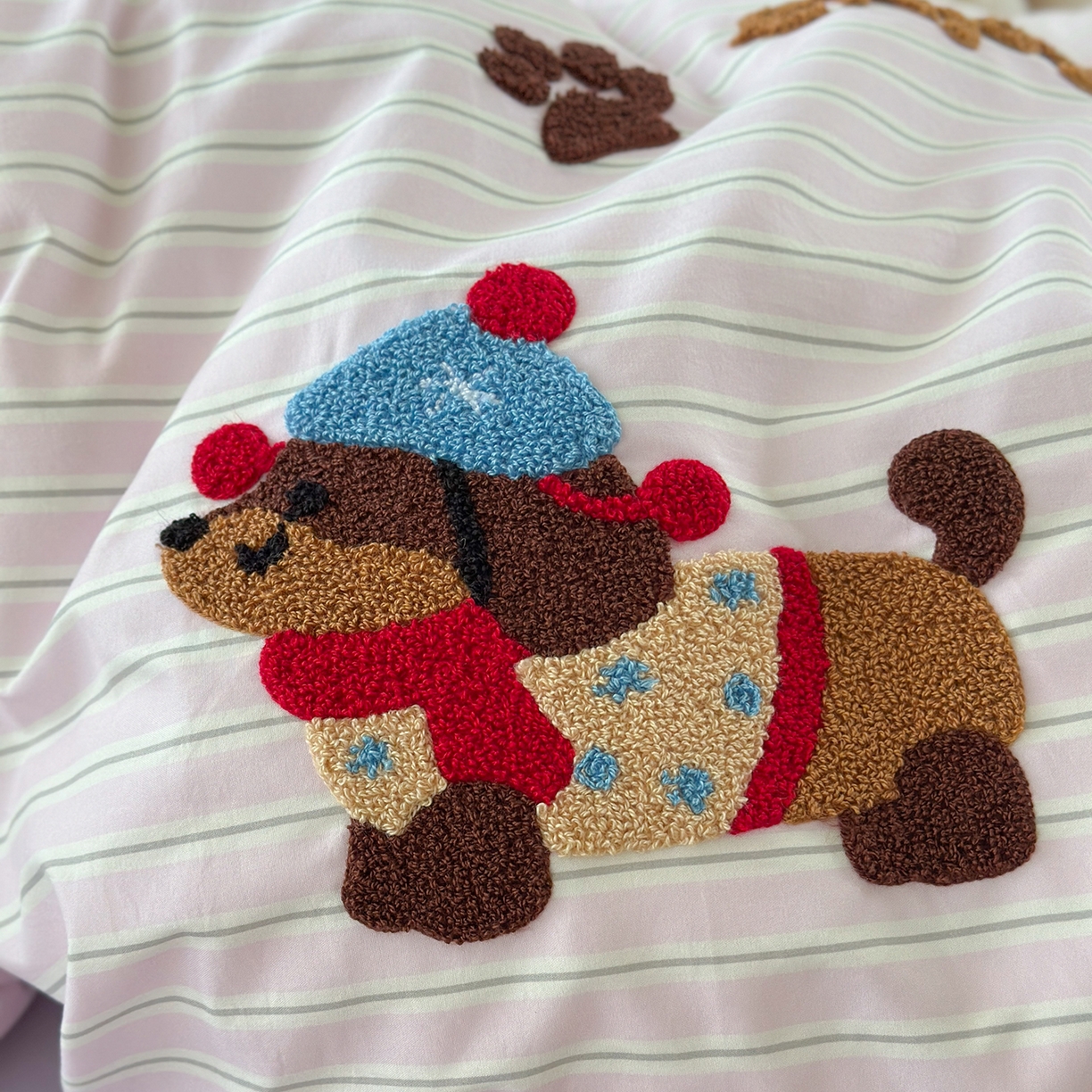 91家纺网 家纺一手货源 找家纺 优悦生活馆 2025新款水洗棉毛巾绣四件套-摩卡酱 摩卡酱-紫色