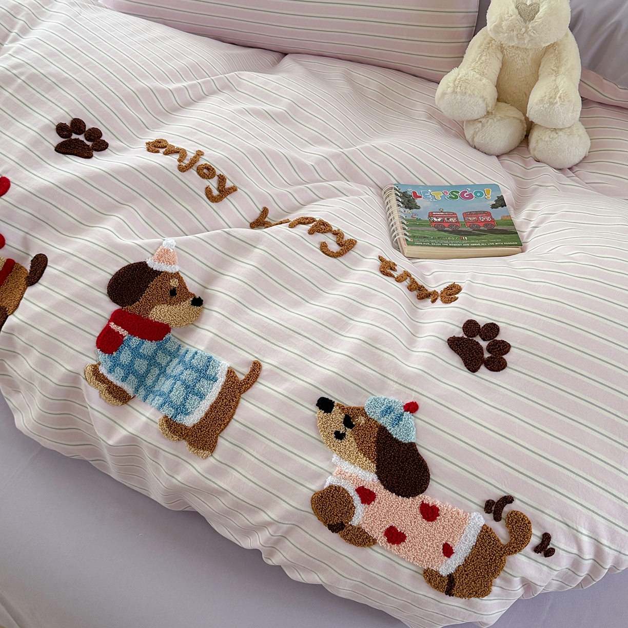 91家纺网 家纺一手货源 找家纺 优悦生活馆 2025新款水洗棉毛巾绣四件套-摩卡酱 摩卡酱-紫色