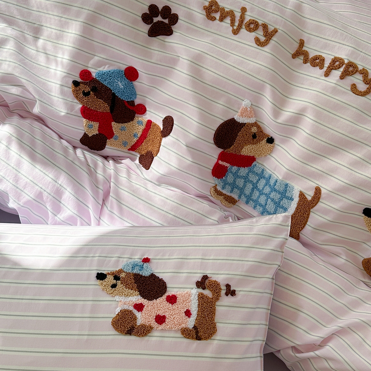 91家纺网 家纺一手货源 找家纺 优悦生活馆 2025新款水洗棉毛巾绣四件套-摩卡酱 摩卡酱-紫色