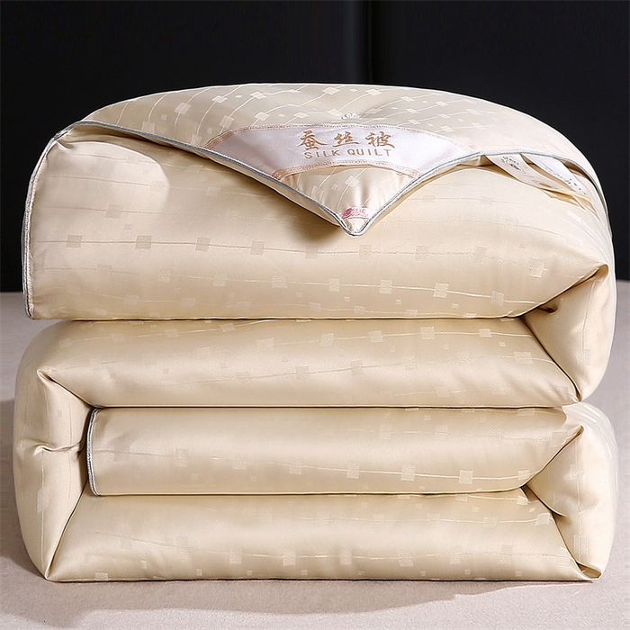 91家纺网 家纺一手货源 找家纺 （总）恒鑫家纺 2025新款提花蚕丝被