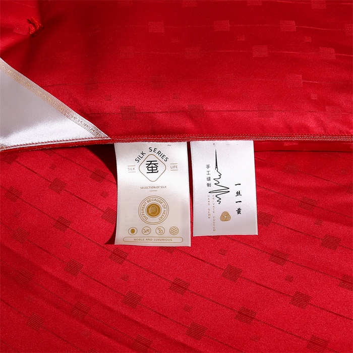 91家纺网 家纺一手货源 找家纺 恒鑫家纺 2025新款提花蚕丝被 婚庆红