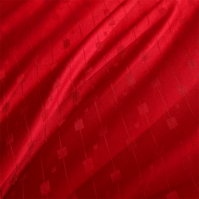 91家纺网 家纺一手货源 找家纺 恒鑫家纺 2025新款提花蚕丝被 婚庆红