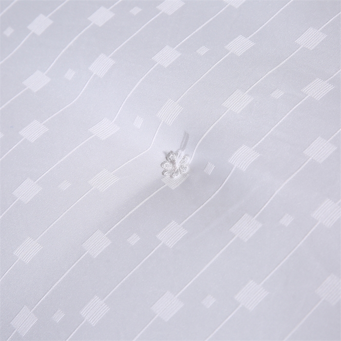 91家纺网 家纺一手货源 找家纺 恒鑫家纺 2025新款提花蚕丝被 月光白