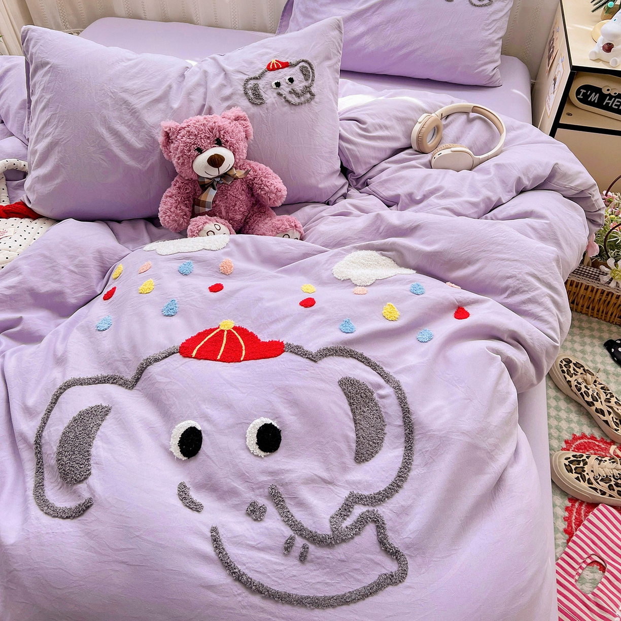 91家纺网 家纺一手货源 找家纺 凯洛奇 2025新款软糯水洗棉毛巾绣卡通四件套-奶油小象 奶油小象-紫