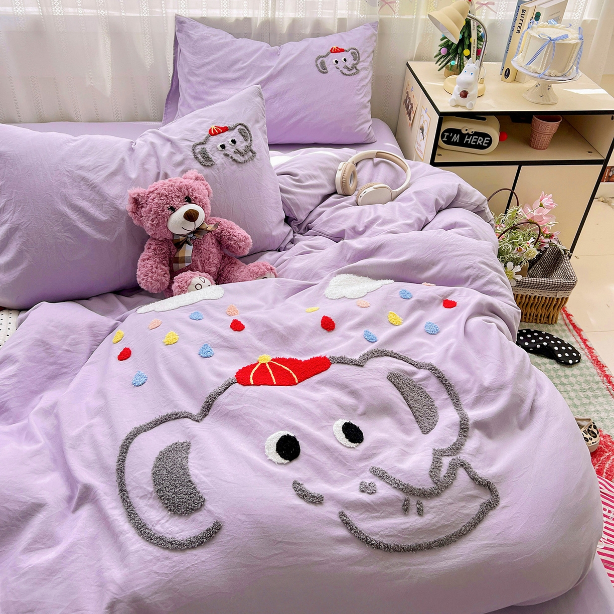 91家纺网 家纺一手货源 找家纺 凯洛奇 2025新款软糯水洗棉毛巾绣卡通四件套-奶油小象 奶油小象-紫