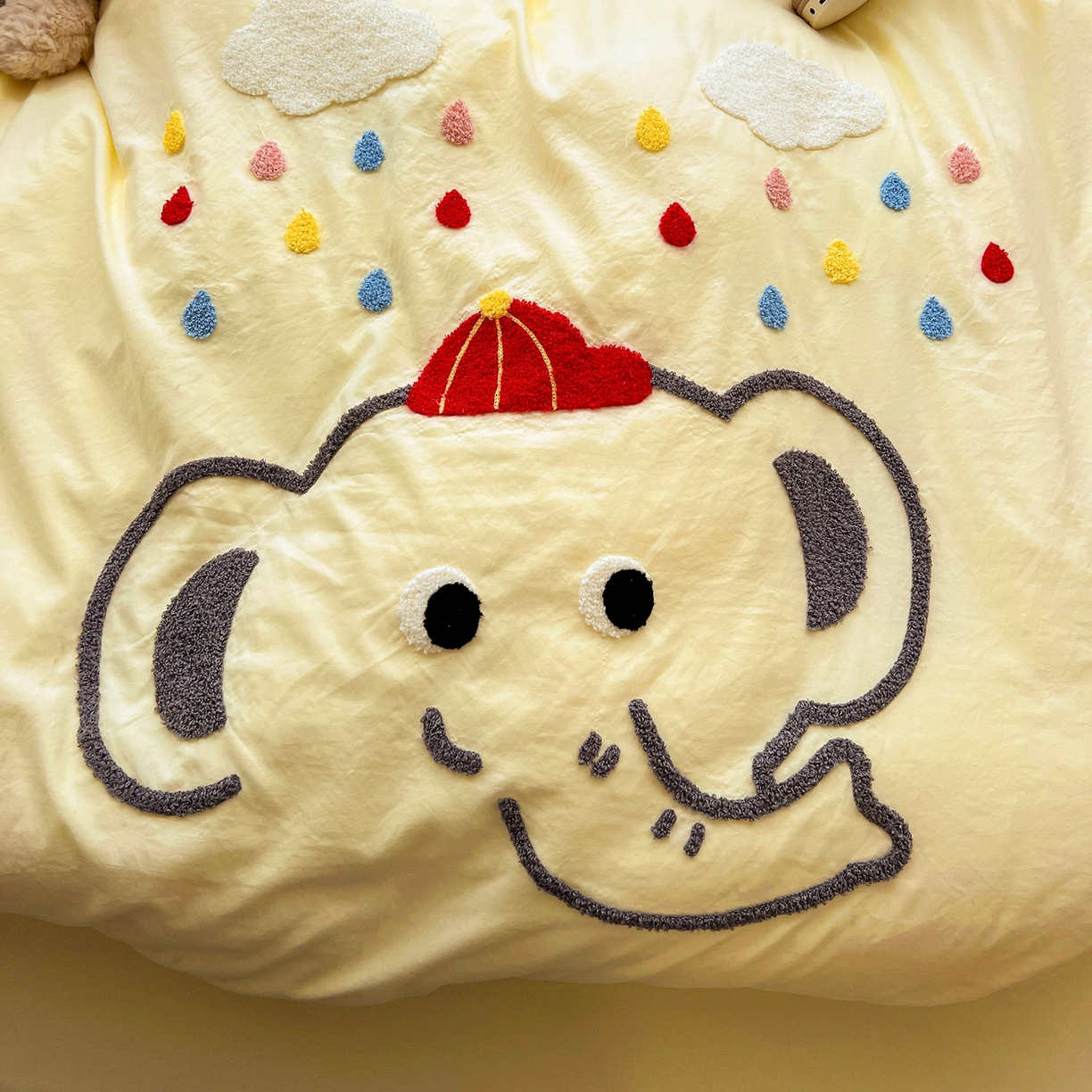 91家纺网 家纺一手货源 找家纺 凯洛奇 2025新款软糯水洗棉毛巾绣卡通四件套-奶油小象 奶油小象-黄