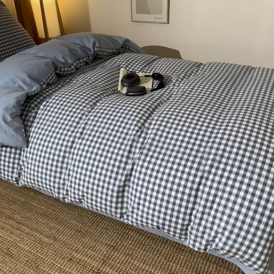 91家纺网 家纺一手货源 找家纺 九沐良品 2025新款亲肤舒适学生宿舍上下铺三件套六件套大礼包宿舍三件套上下铺三件套 浅蓝小格