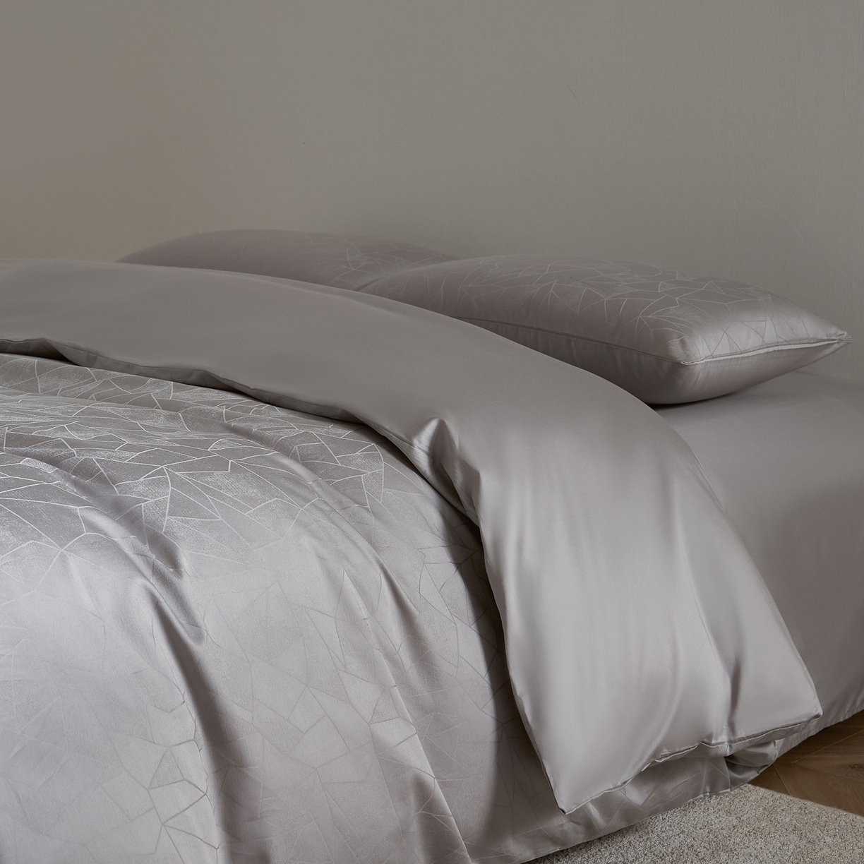 （总）ONE TWO ONE 1212025新款高支高密长绒棉贡缎精工提花四件套-璀璨光影（为了各位老板们都有利润空间，平台控价券后不得低于228/318/338元，感谢您的配合与支持！！）