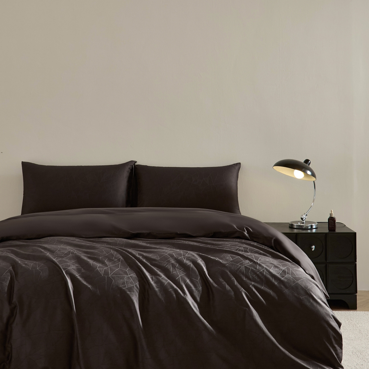 91家纺网 家纺一手货源 找家纺 ONE TWO ONE 1212025新款高支高密长绒棉贡缎精工提花四件套-璀璨光影（为了各位老板们都有利润空间，平台控价券后不得低于228/318/338元，感谢您的配合与支持！！） 璀璨光影-竹咖