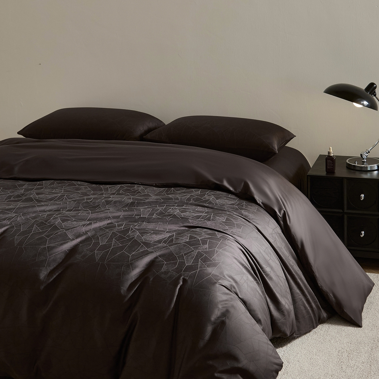 91家纺网 家纺一手货源 找家纺 ONE TWO ONE 1212025新款高支高密长绒棉贡缎精工提花四件套-璀璨光影（为了各位老板们都有利润空间，平台控价券后不得低于228/318/338元，感谢您的配合与支持！！） 璀璨光影-竹咖