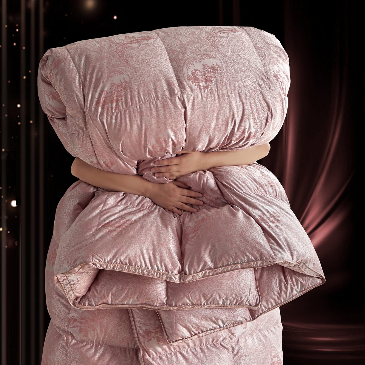 91家纺网 家纺一手货源 找家纺 织梦人羽绒工厂店 2025新款高蓬松羽绒被85鸭绒大牌同款花型-高精密提花系列 高精密提花-罗马庄园豆沙