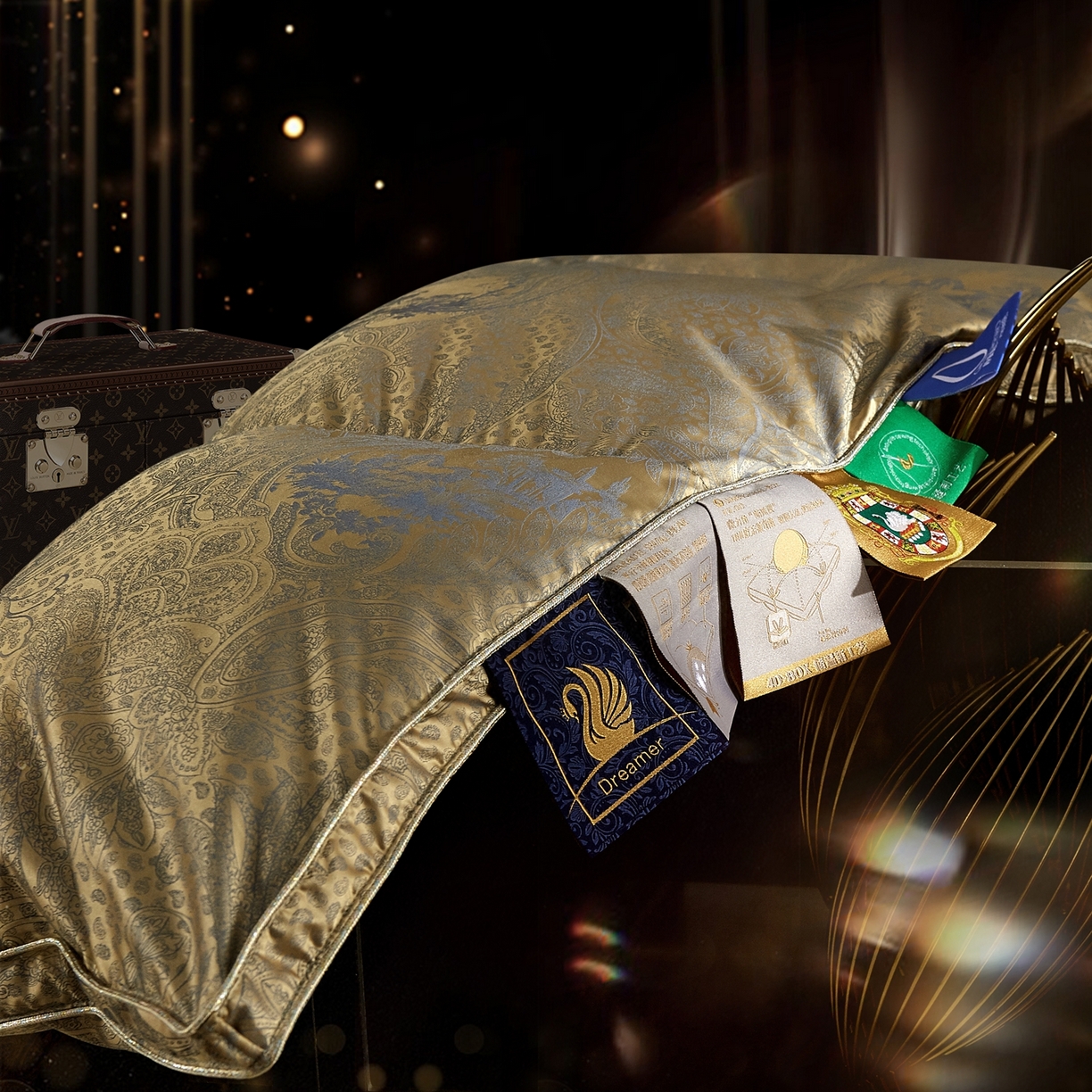 91家纺网 家纺一手货源 找家纺 织梦人羽绒工厂店 2025新款高蓬松羽绒被85鸭绒大牌同款花型-高精密提花系列 高精密提花-罗马庄园古铜