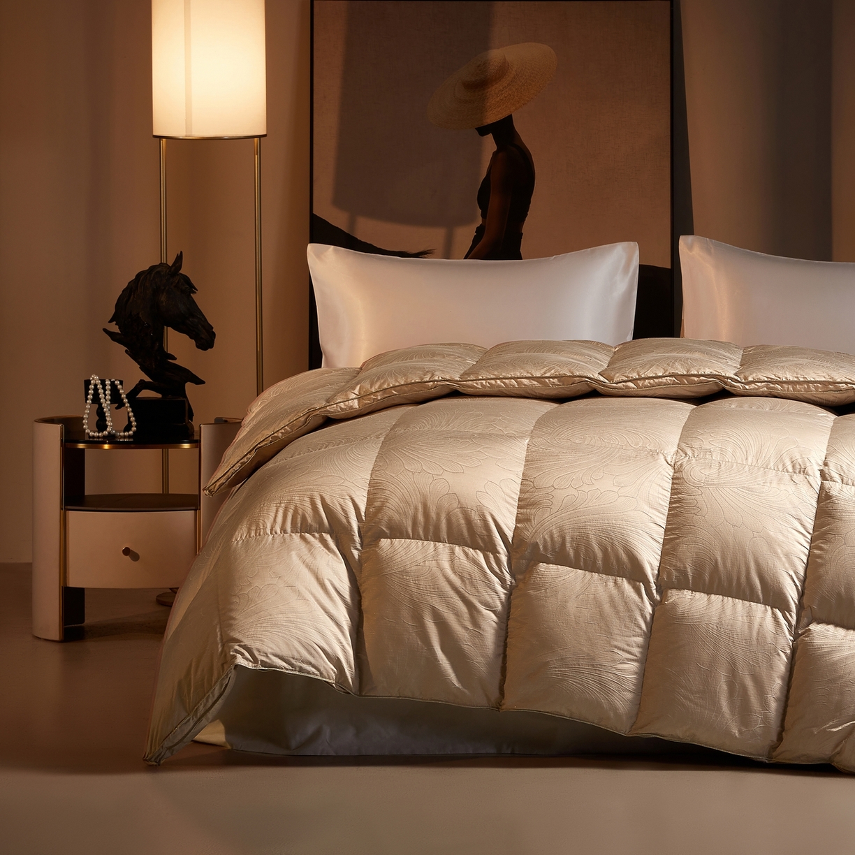 91家纺网 家纺一手货源 找家纺 织梦人羽绒工厂店 2025新款高蓬松羽绒被85鸭绒大牌同款花型-高精密提花系列 高精密提花-蒙娜丽莎金