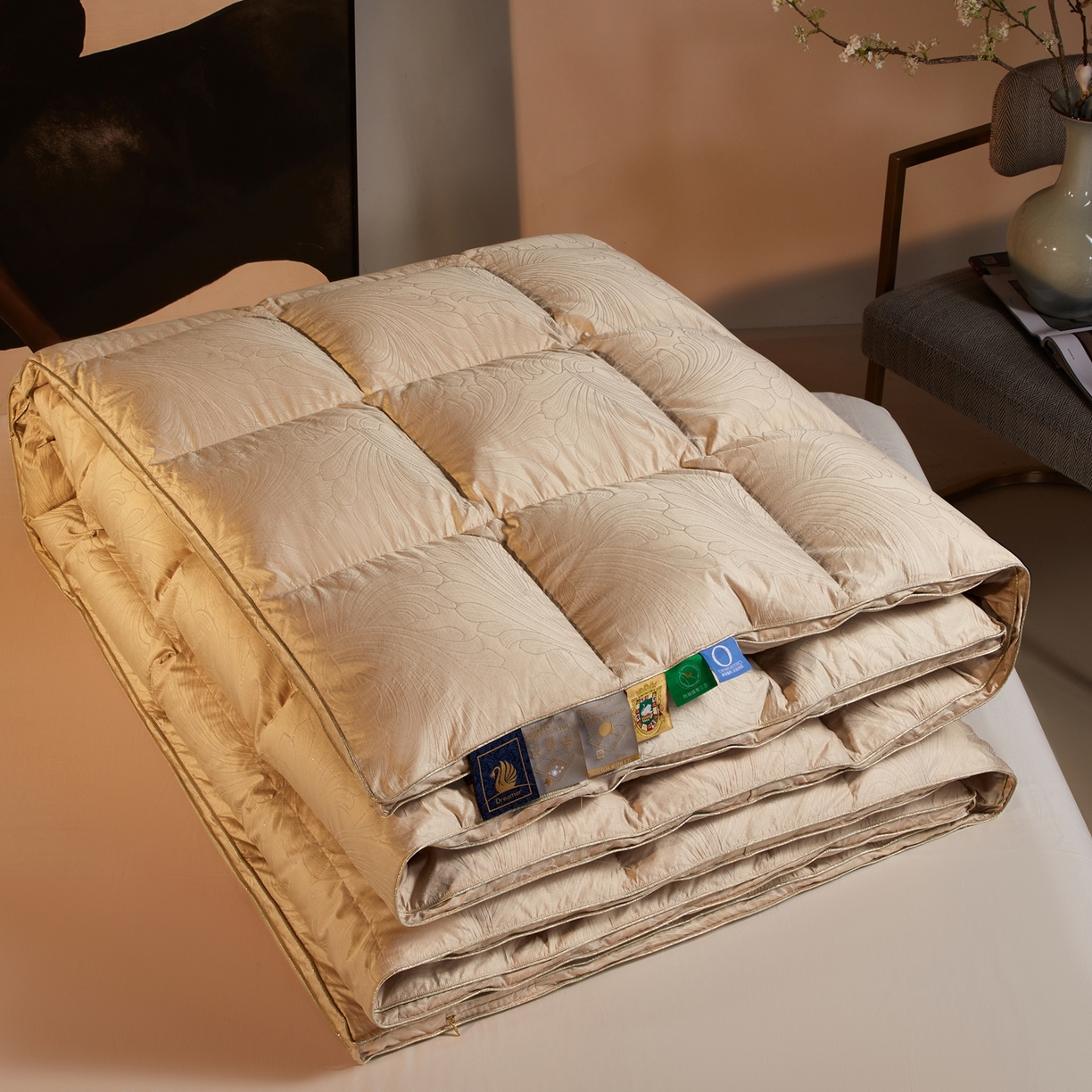 91家纺网 家纺一手货源 找家纺 织梦人羽绒工厂店 2025新款高蓬松羽绒被85鸭绒大牌同款花型-高精密提花系列 高精密提花-蒙娜丽莎金