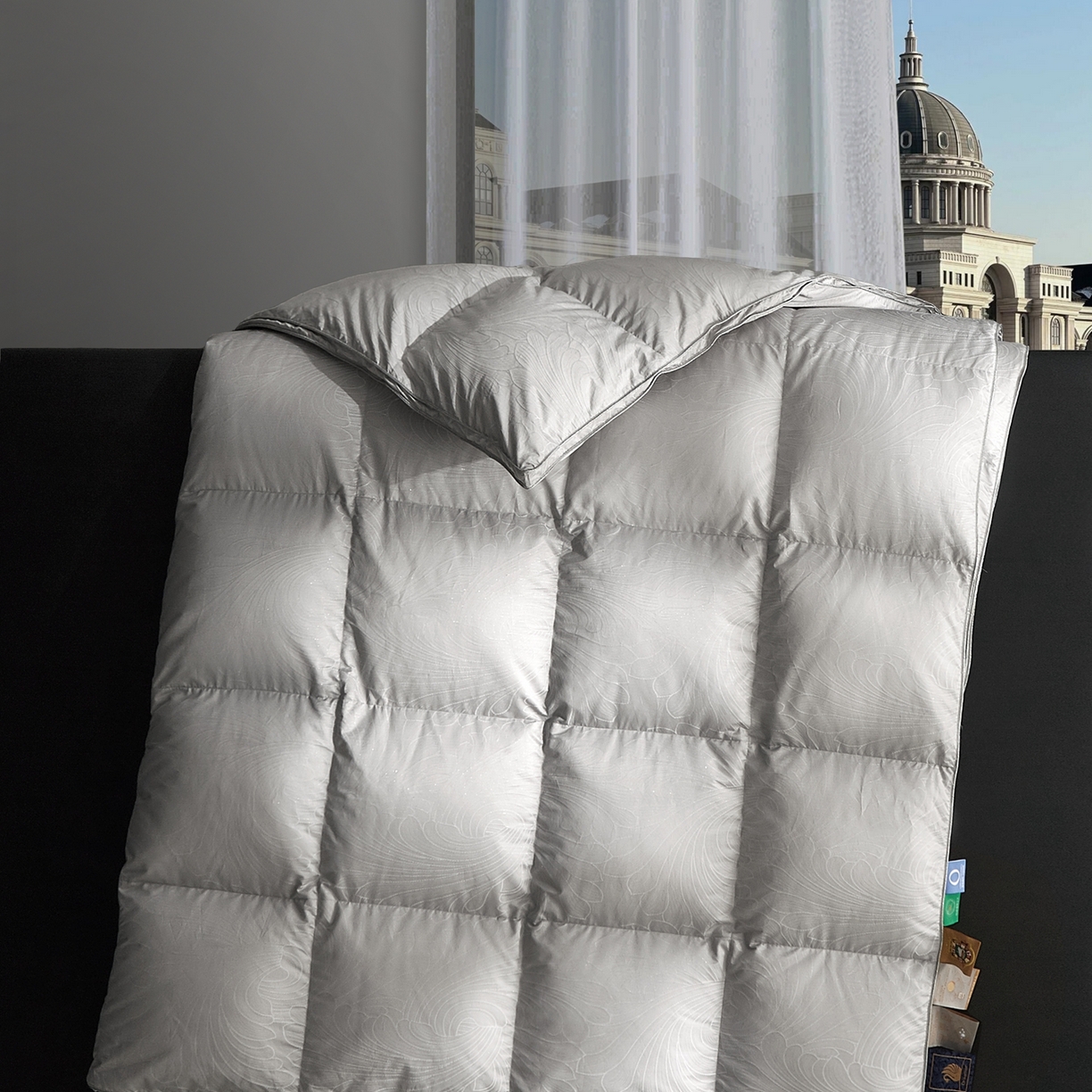 91家纺网 家纺一手货源 找家纺 织梦人羽绒工厂店 2025新款高蓬松羽绒被85鸭绒大牌同款花型-高精密提花系列 高精密提花-蒙娜丽莎舒雅灰
