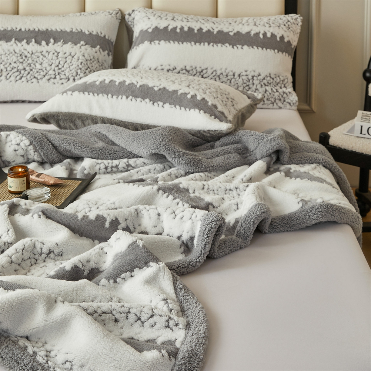 91家纺网 家纺一手货源 找家纺 莱家富 2026新款双层加厚阳离子提花毛毯羊羔绒毛毯盖毯办公室午休毯 浔彩-灰色