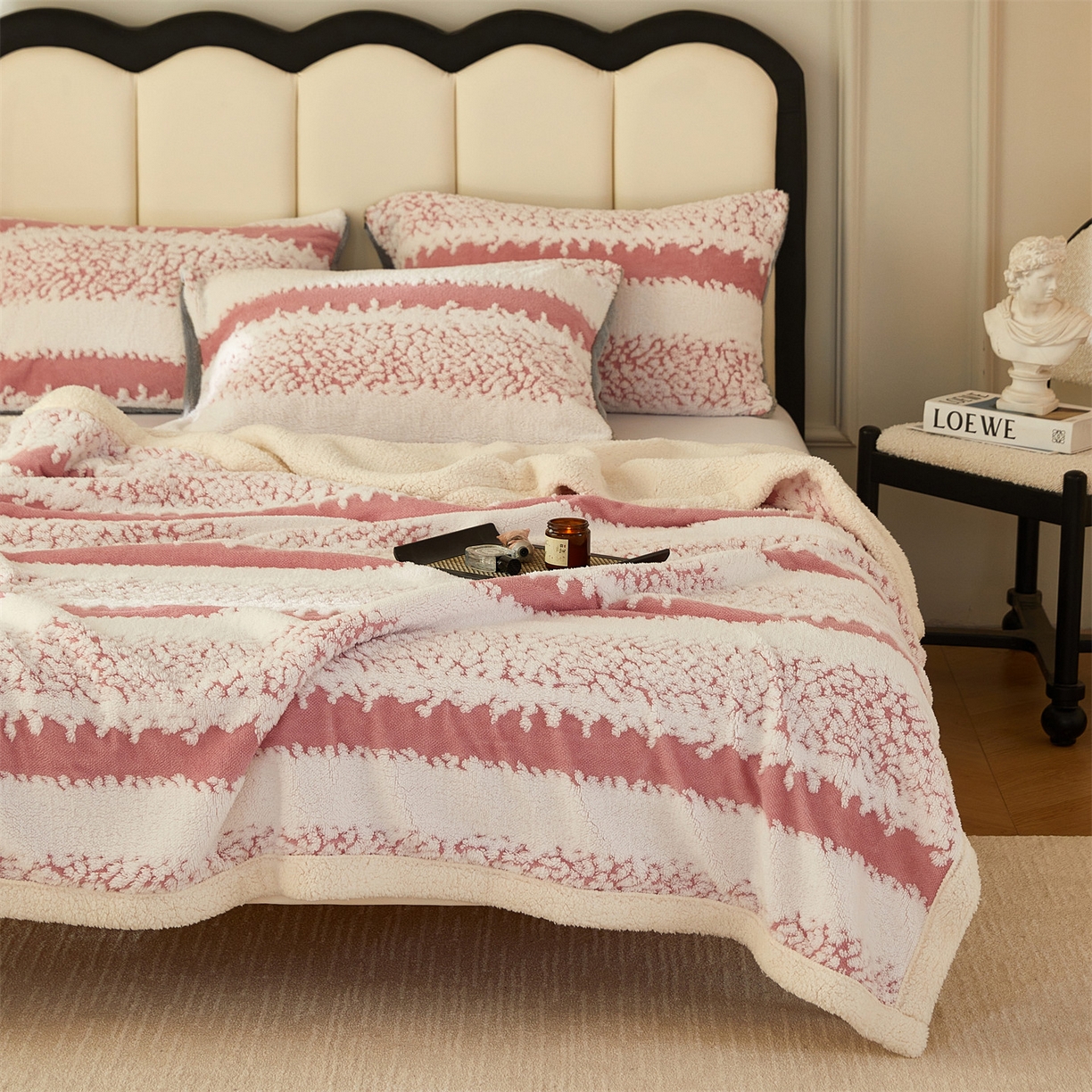 91家纺网 家纺一手货源 找家纺 莱家富 2026新款双层加厚阳离子提花毛毯羊羔绒毛毯盖毯办公室午休毯 浔彩-豆沙