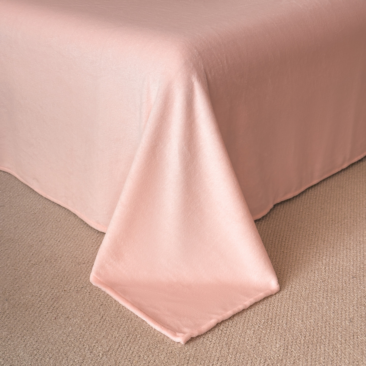 91家纺网 家纺一手货源 找家纺 菲儿家纺 2025新款轻奢简约牛奶绒刺绣保暖四件套 如梦绒-粉