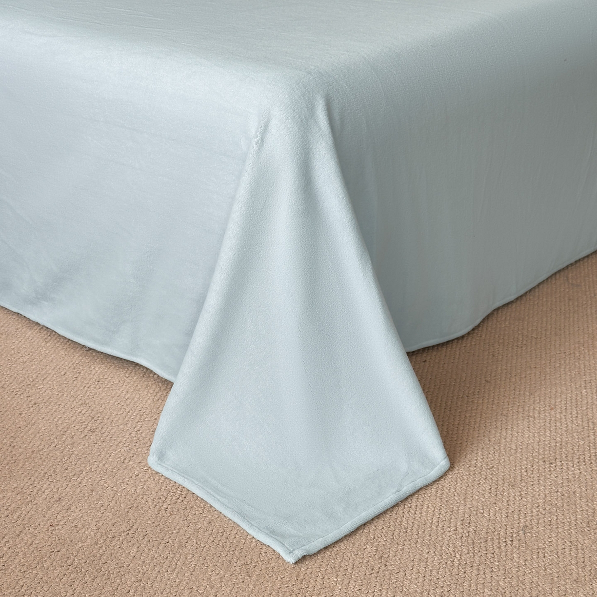 91家纺网 家纺一手货源 找家纺 菲儿家纺 2025新款轻奢简约牛奶绒刺绣保暖四件套 如梦绒-天蓝