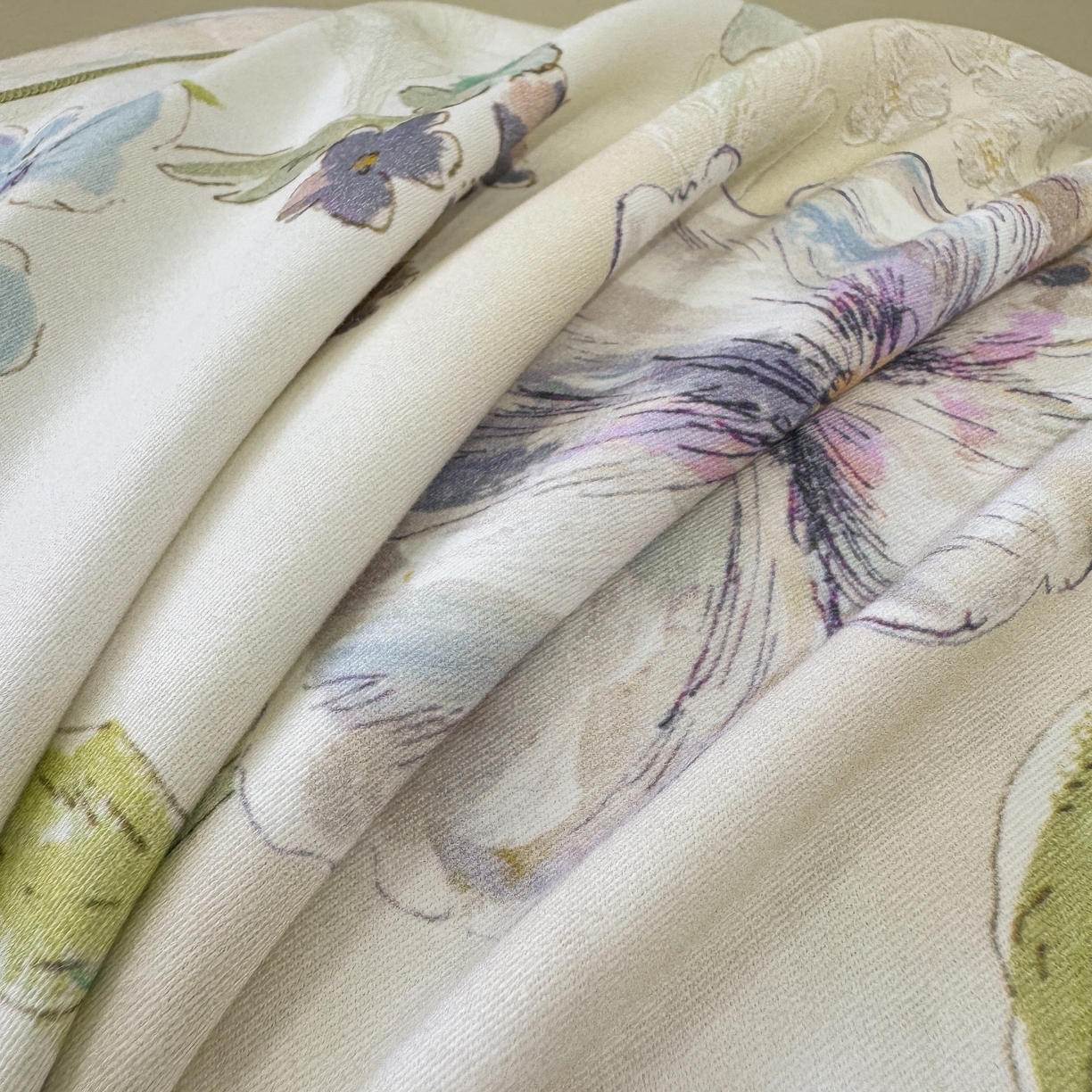 91家纺网 家纺一手货源 找家纺 凌鼎 2025新款100%全棉生态磨毛四件套系列1花与浔米