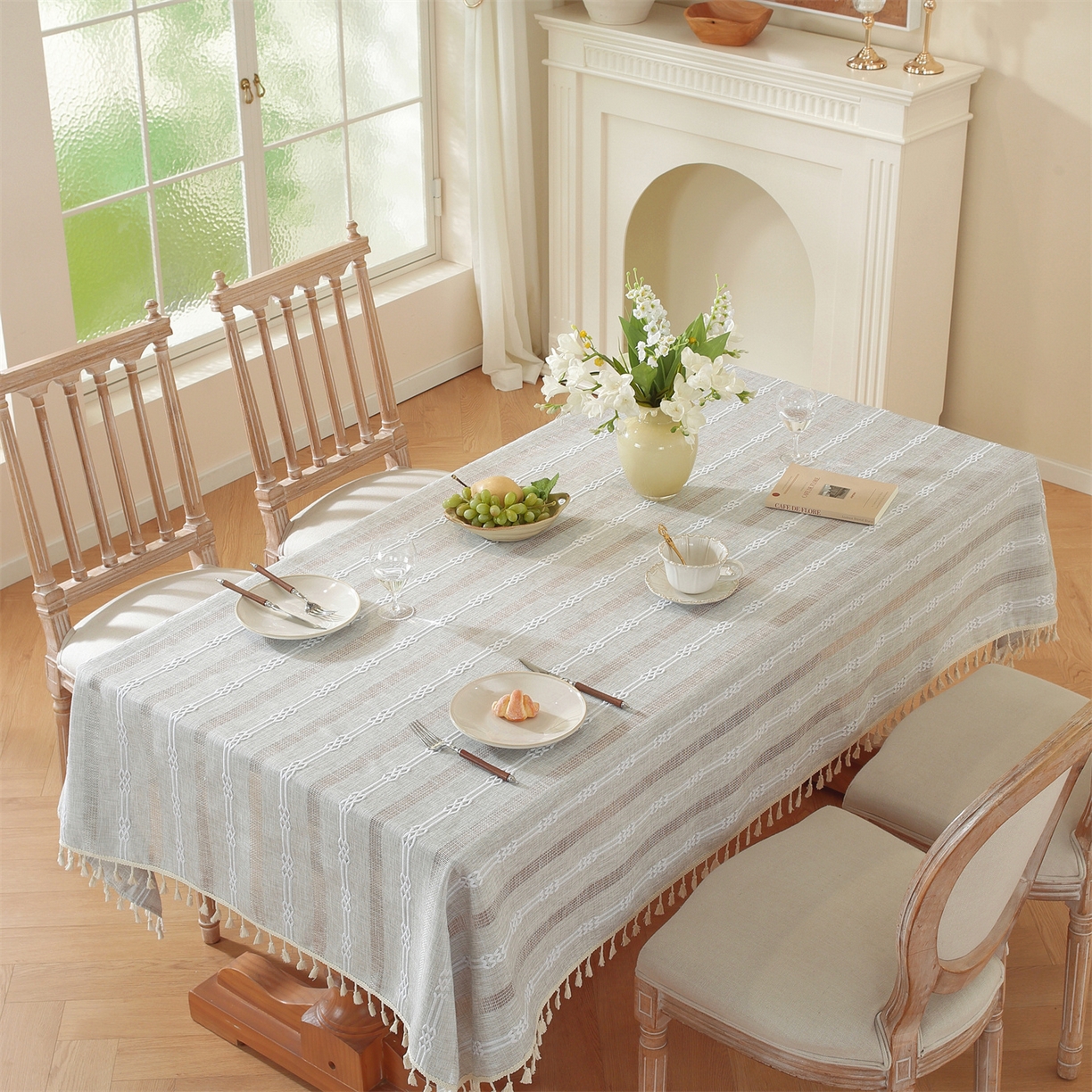 91家纺网 家纺一手货源 找家纺 共鸣沙发垫 2025新款棉麻桌布镂空条纹系列 镂空条纹灰色