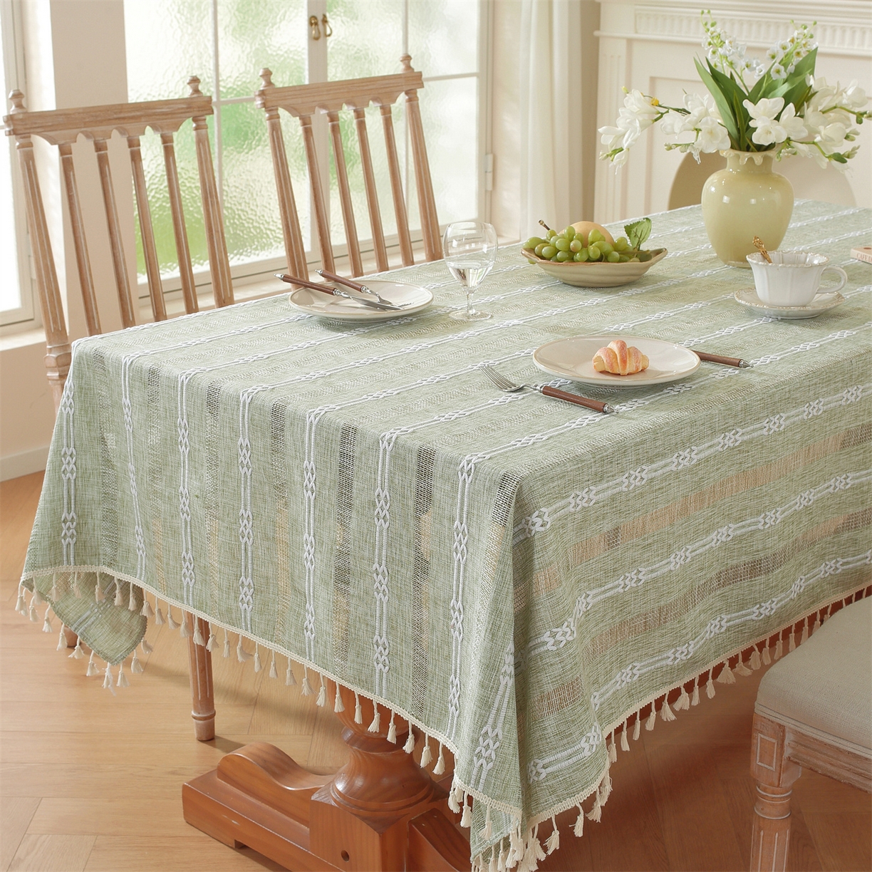 91家纺网 家纺一手货源 找家纺 共鸣沙发垫 2025新款棉麻桌布镂空条纹系列 镂空条纹绿色