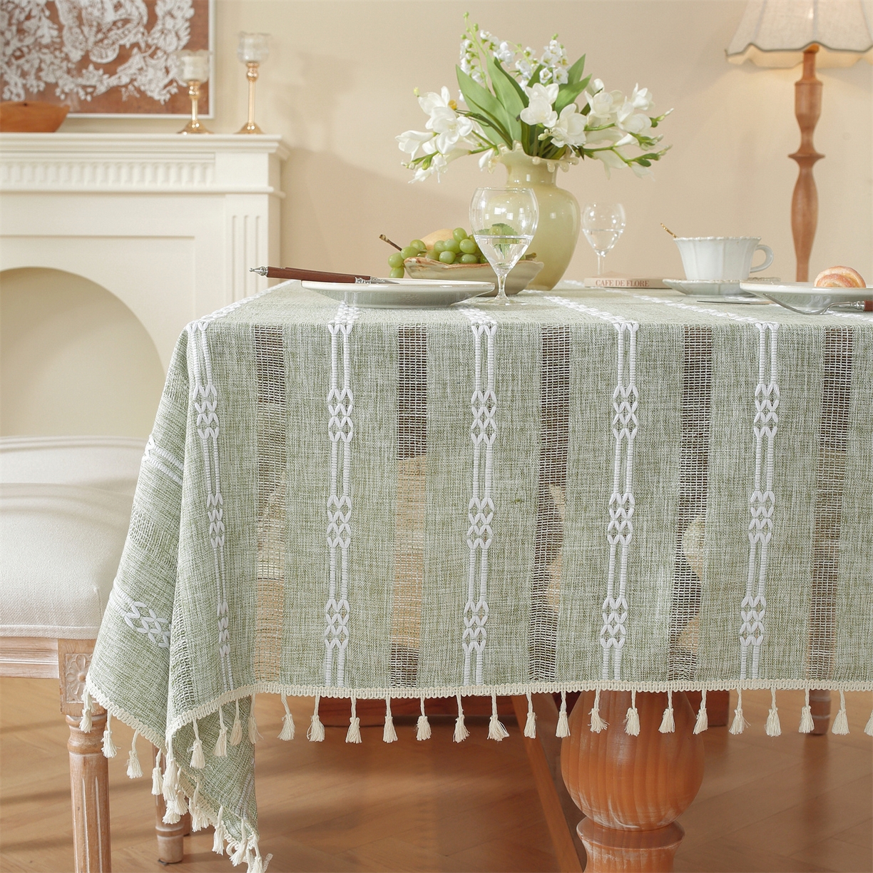 91家纺网 家纺一手货源 找家纺 共鸣沙发垫 2025新款棉麻桌布镂空条纹系列 镂空条纹绿色