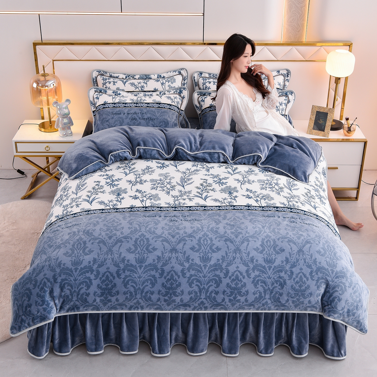 91家纺网 家纺一手货源 找家纺 启扬 2025直播爆款新款8.5斤加厚高克重牛奶绒四件套床裙款法莱绒宝宝绒金貂绒 相思叶语-灰