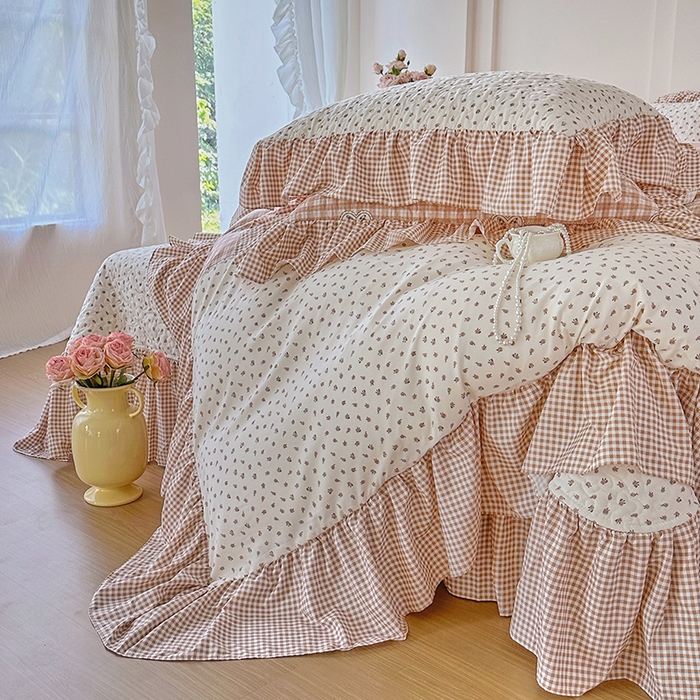 91家纺网 家纺一手货源 找家纺 （总）易辰美 2025新款法式公主风夹棉床盖四件套