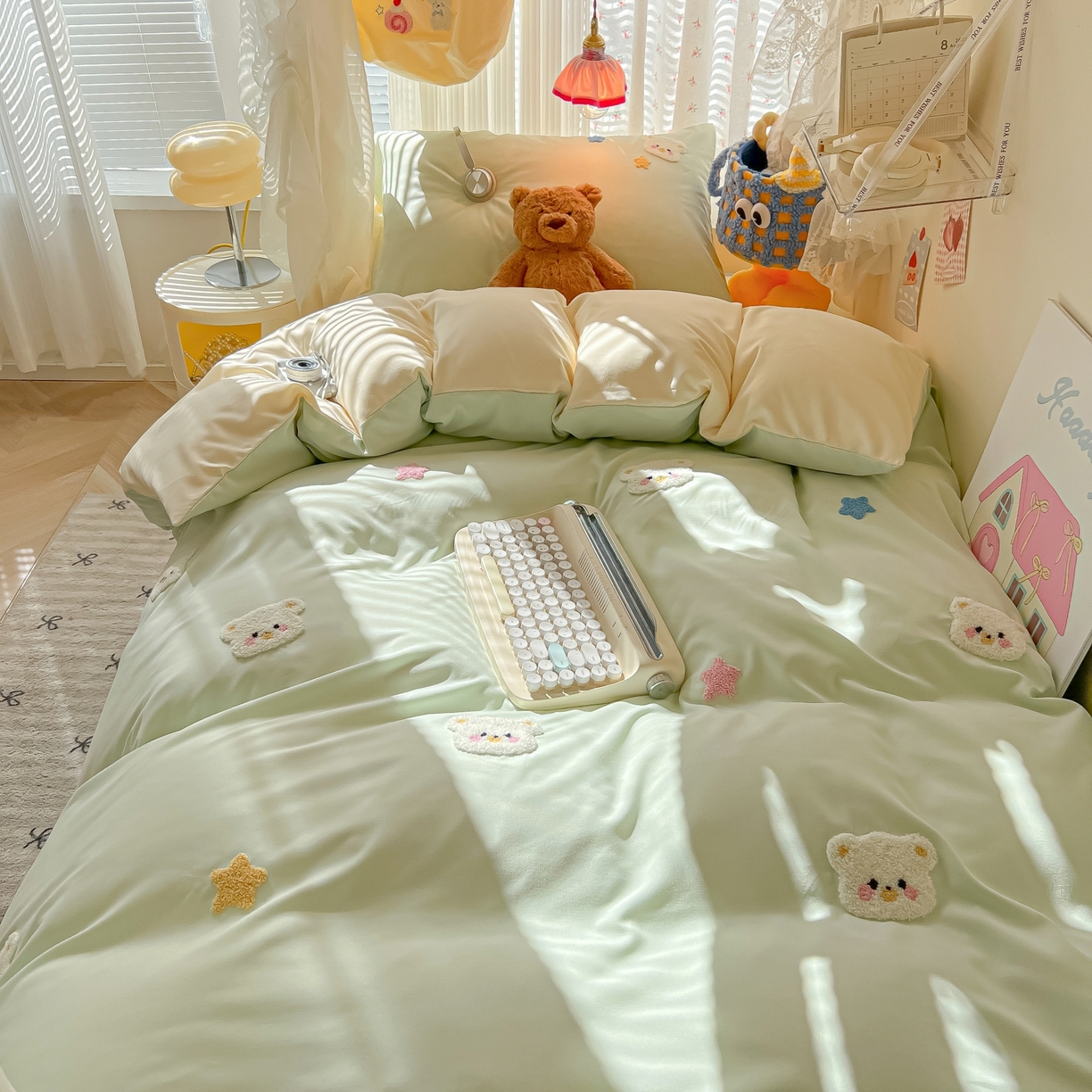 91家纺网 家纺一手货源 找家纺 韩巢家纺 2025新款学生宿舍寝室高低床水洗棉毛巾绣学生季被套床单三件套-幸运熊 幸运熊浅绿黄