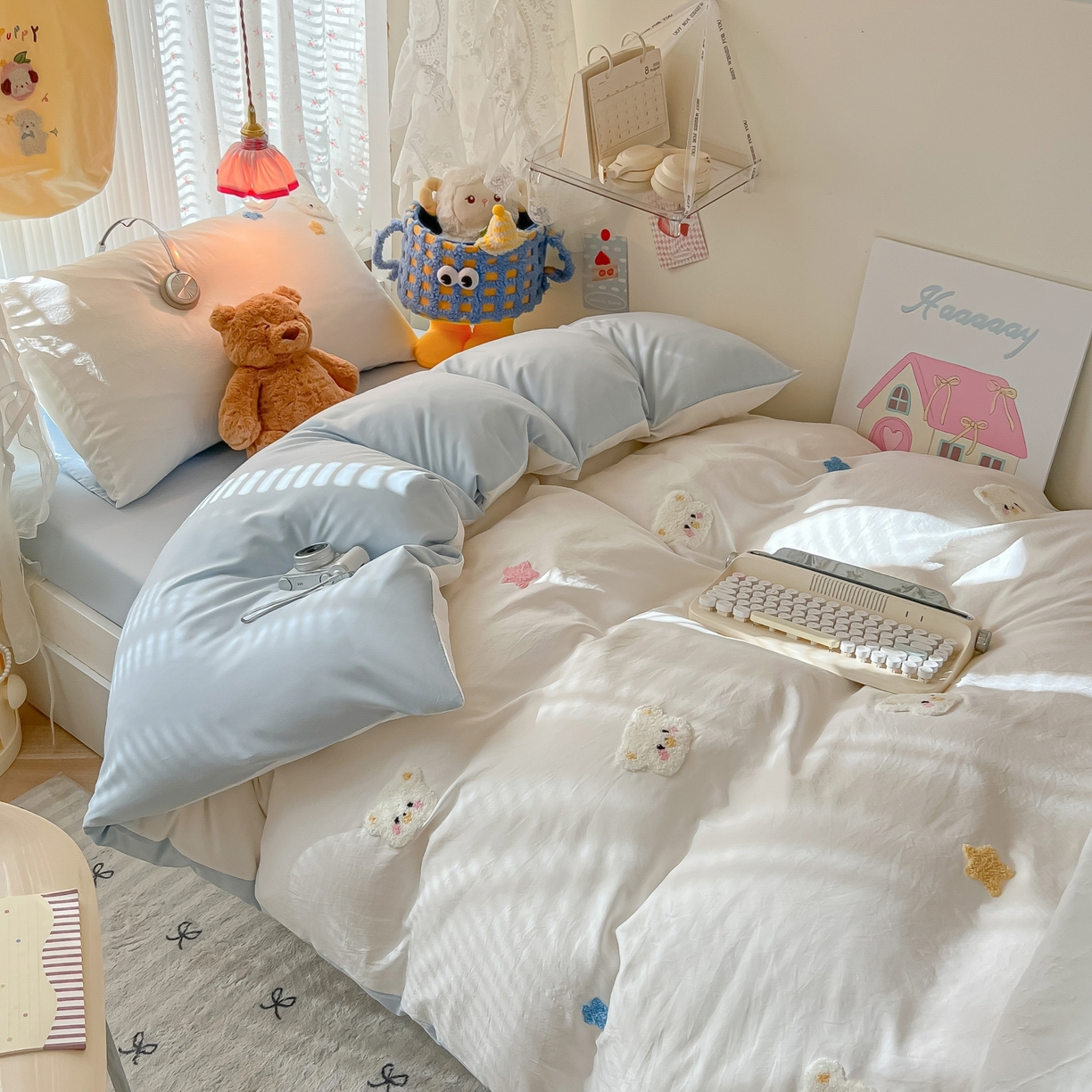 91家纺网 家纺一手货源 找家纺 韩巢家纺 2025新款学生宿舍寝室高低床水洗棉毛巾绣学生季被套床单三件套-幸运熊 幸运熊白蓝