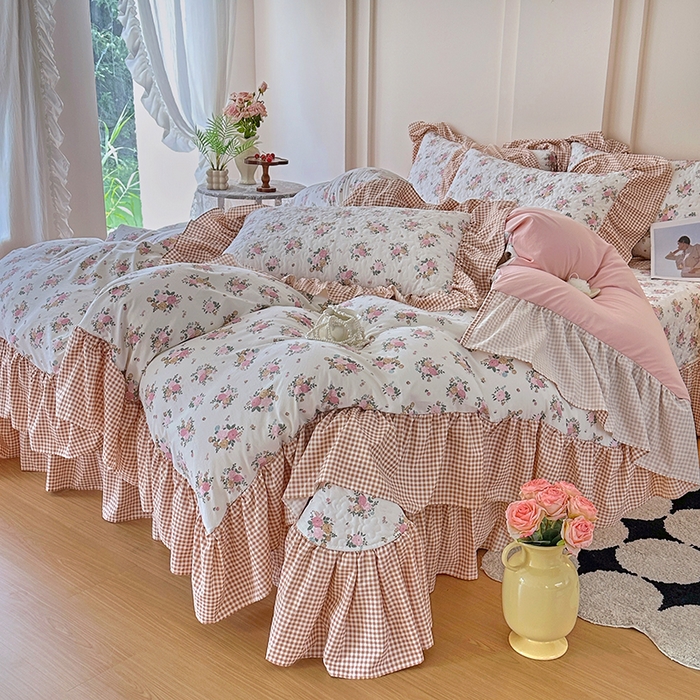 91家纺网 家纺一手货源 找家纺 易辰美 2025新款法式公主风夹棉床盖四件套 蔻依娜-粉