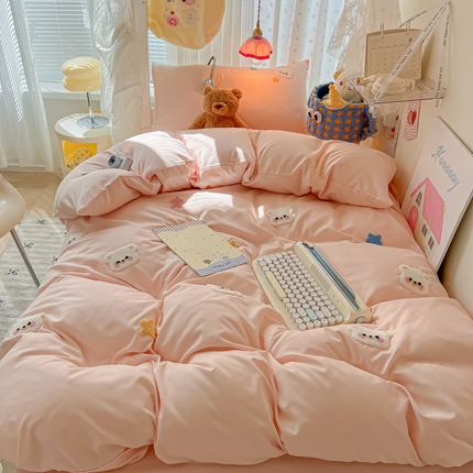 韩巢家纺 2025新款学生宿舍寝室高低床水洗棉毛巾绣学生季被套床单三件套-幸运熊 幸运熊浅粉