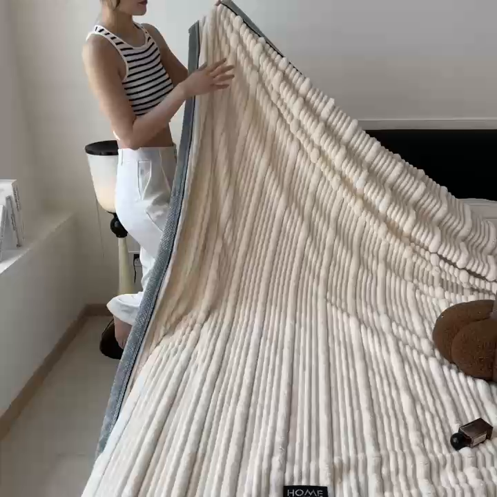 91家纺网 家纺一手货源 找家纺 （总）世纪绒品 2025新款A类子母条兔毛绒毛毯