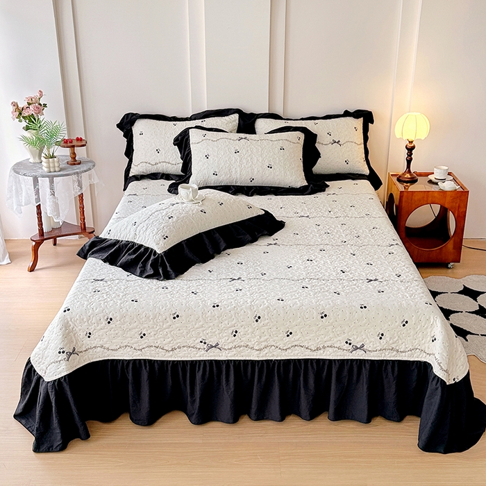 91家纺网 家纺一手货源 找家纺 易辰美 2025新款法式公主风夹棉床盖四件套 黑樱桃